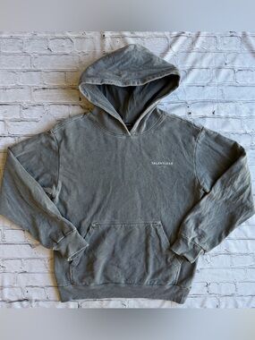 Talentless Hoodie Grey Pullover Logo Spell Out
Streetwear Sweatshirt Good used